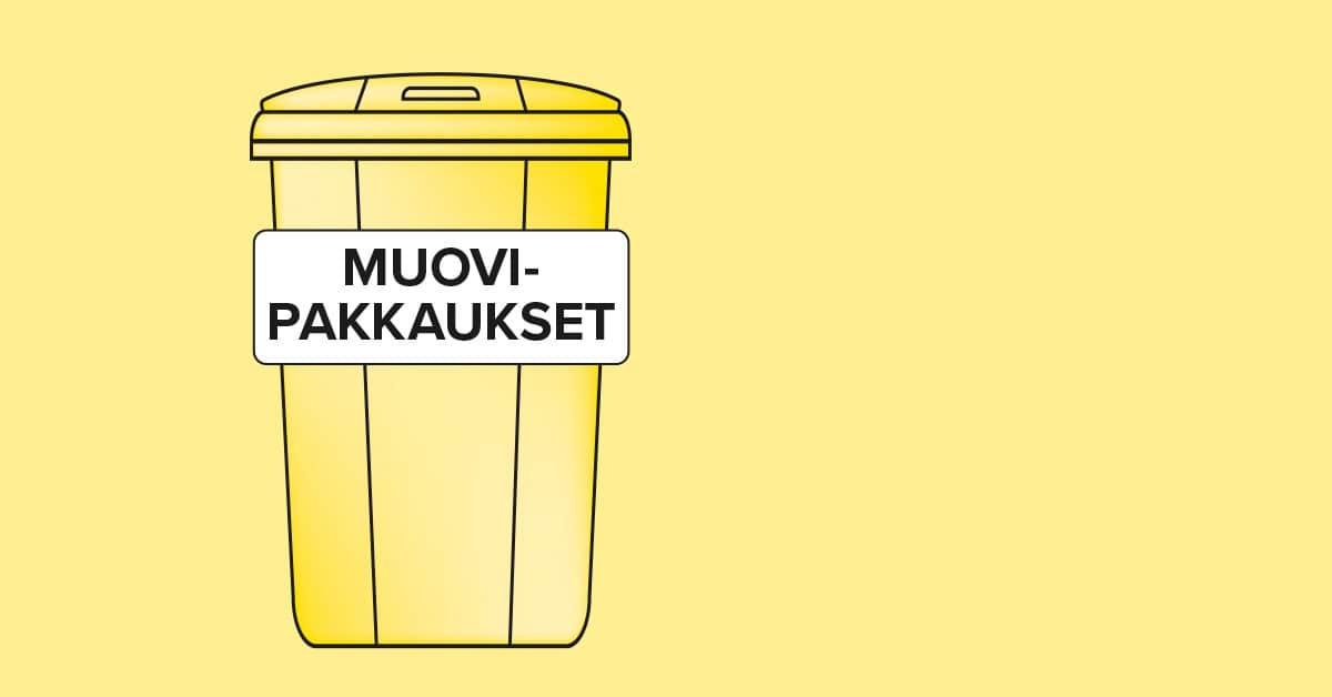 Keltainan muovipakkausten keräysastia punaisen hirsirakennuksen edessä. Jäteastian edessä keltaisia auringonkukkia.