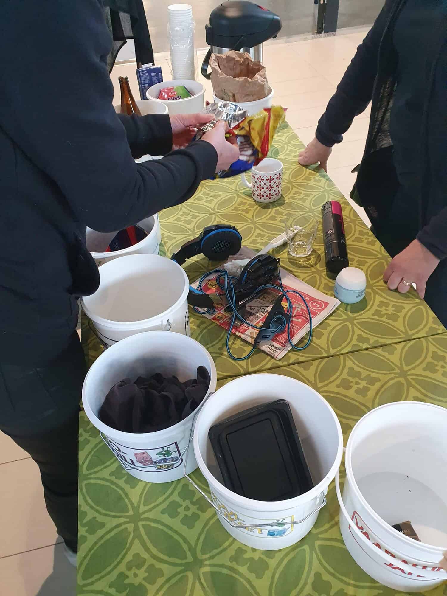 Lajittelutehtävä neuvontatilaisuudessa<br />
