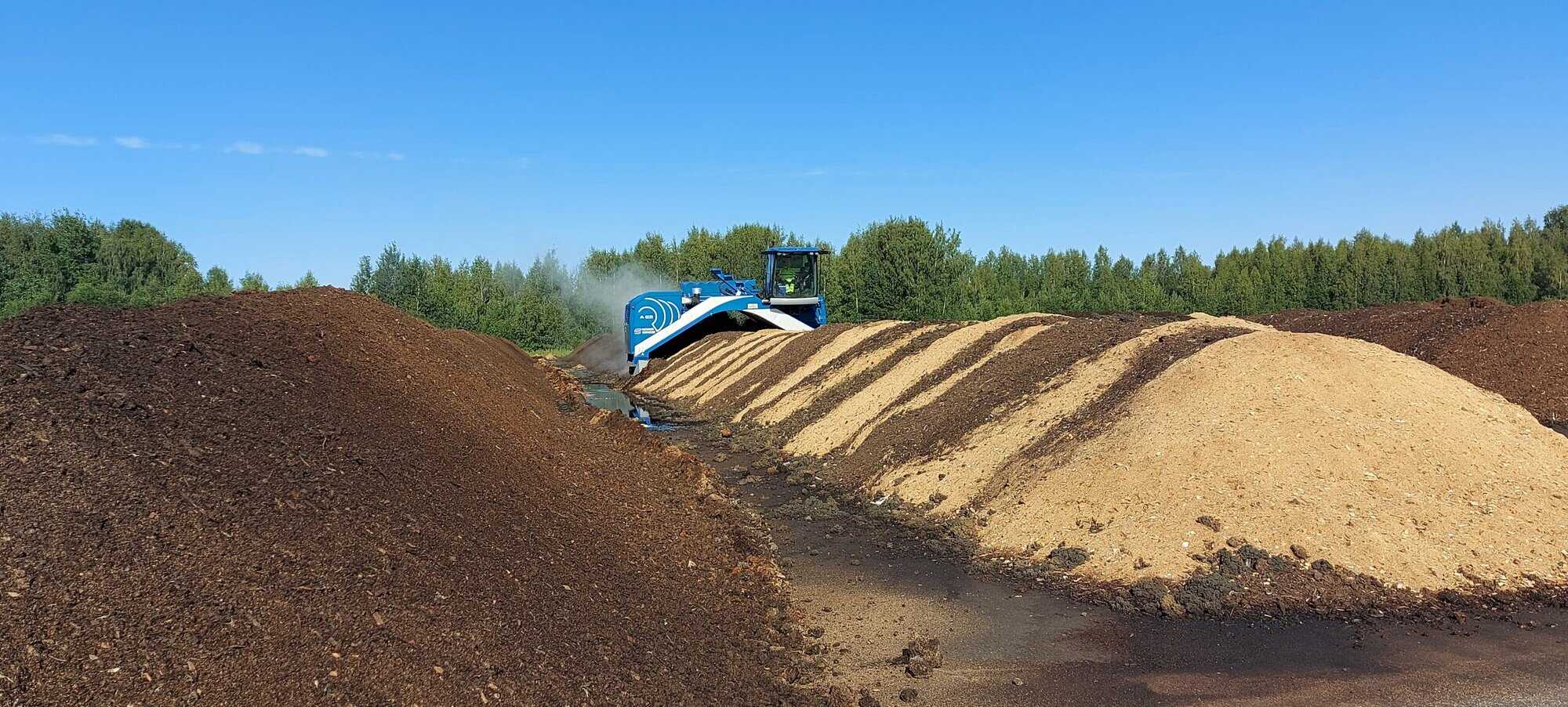 Orgaanisia maanparannusaineita aumoissa